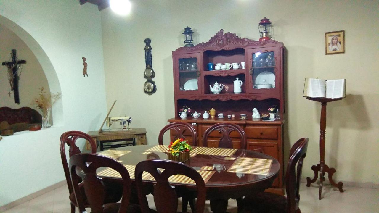 Casa Luna -Estrategica Ubicacion- Медельїн Екстер'єр фото